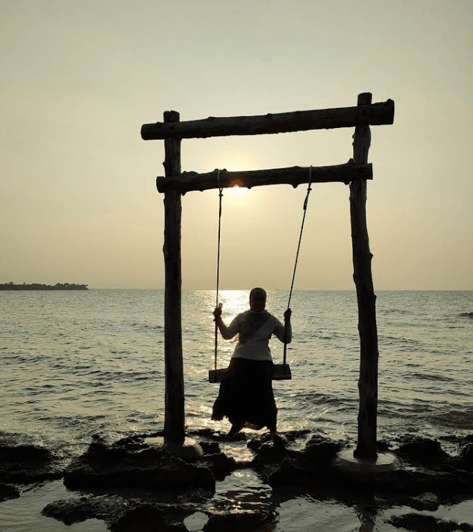 7 Spot Foto Terbaik di Pantai Sowan Tuban untuk Liburan Instagramable 6 pantai sowan tuban