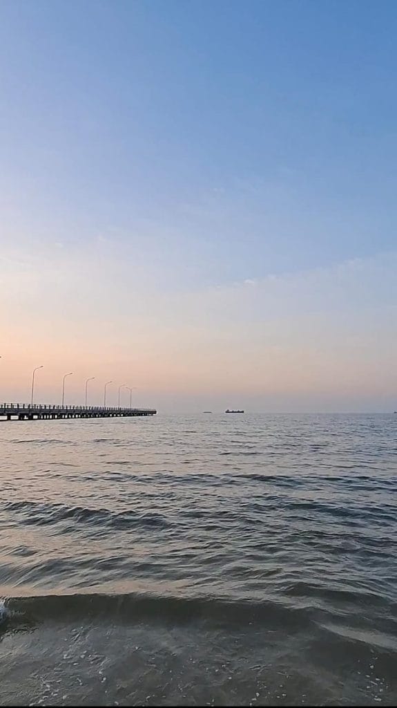 4 Spot Fotografi Terbaik di Pantai Dermaga Tuban, Wajib Dikunjungi! 7 Spot Fotografi Terbaik di Pantai Dermaga Tuban