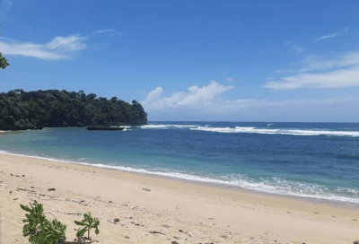 pantai balekambang malang