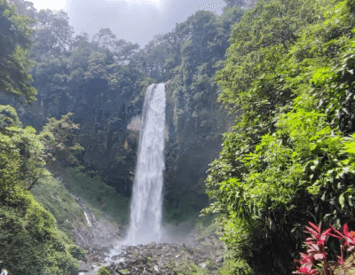 air terjun grojogan sewu