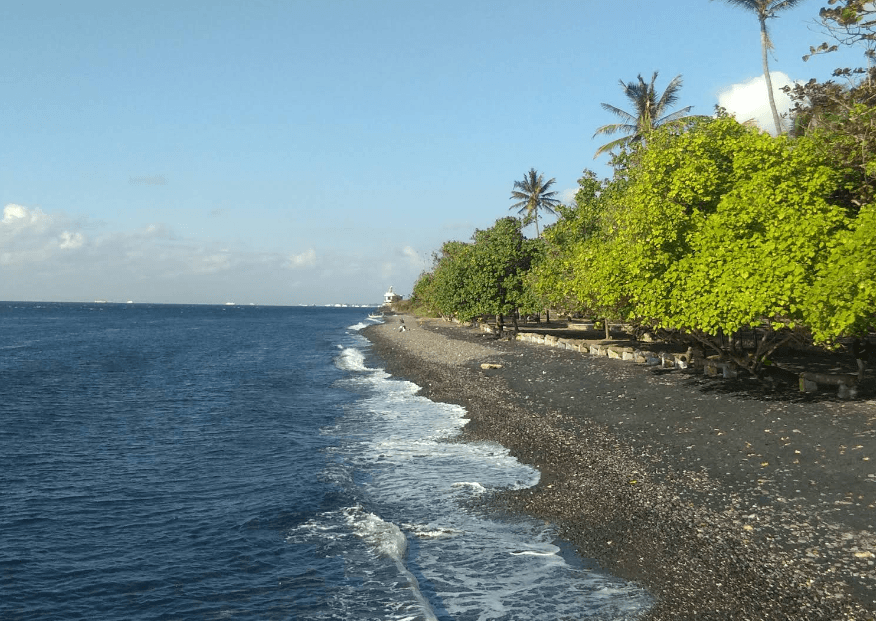 5 Misteri dan Mitos Pantai Grand Watudodol yang Bikin Penasaran! 3 pantai grand watudodol
