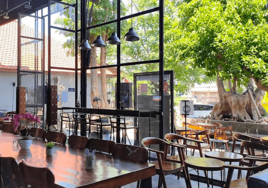 12 Cafe Sidoarjo yang Bukan Cuma Jualan Kopi, Tapi Jualan Suasana! 15 cafe sidoarjo