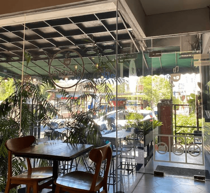 12 Cafe Sidoarjo yang Bukan Cuma Jualan Kopi, Tapi Jualan Suasana! 16 cafe sidoarjo