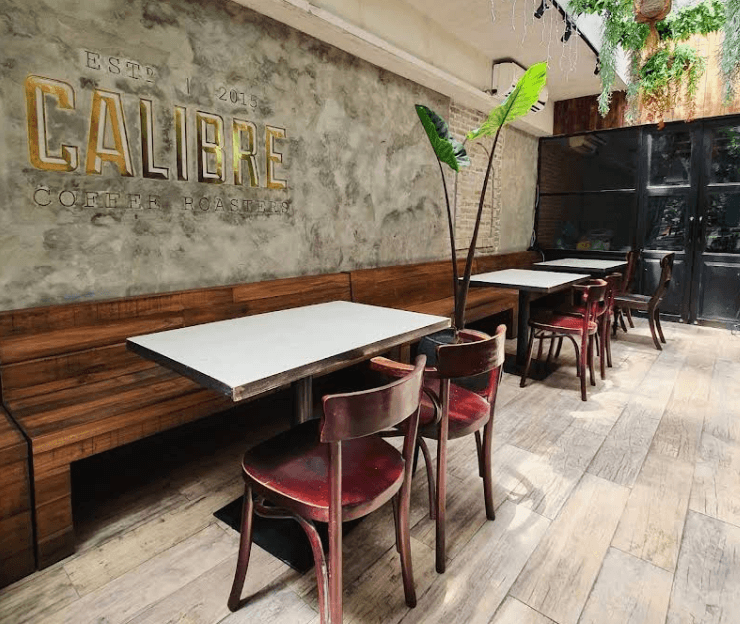 10 Cafe Ternyaman di Surabaya: Nyaman, Estetik, dan Wajib Masuk Wishlist! 16 cafe ternyaman di Surabaya